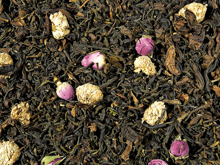 Ce thé oolong et aromatisé étonne d'une part par la tasse légère, d'autre part par la note intense, fleurie et veloutée du thé litchi.
