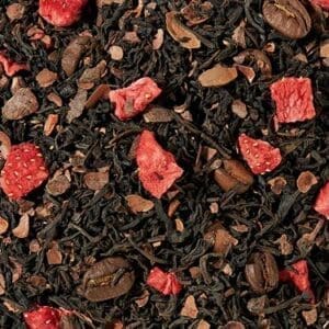 Le goût des fraises fruitées, du café subtilement amer et de la crème onctueuse se marient parfaitement avec celui du thé noir. Une création très réussie et originale, à goûter absolument.